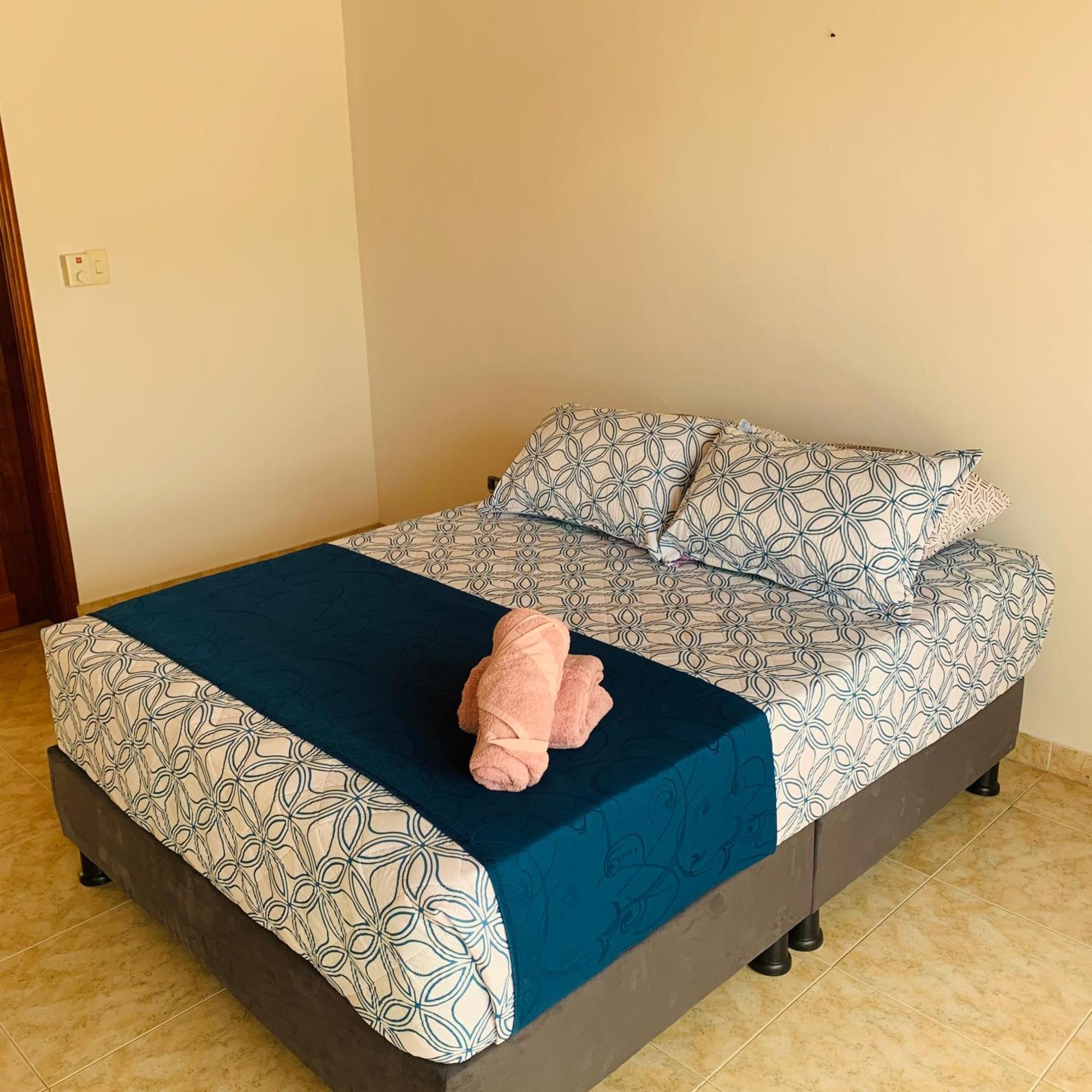 Hostel Cerca Al Centro Historico Картахена Экстерьер фото