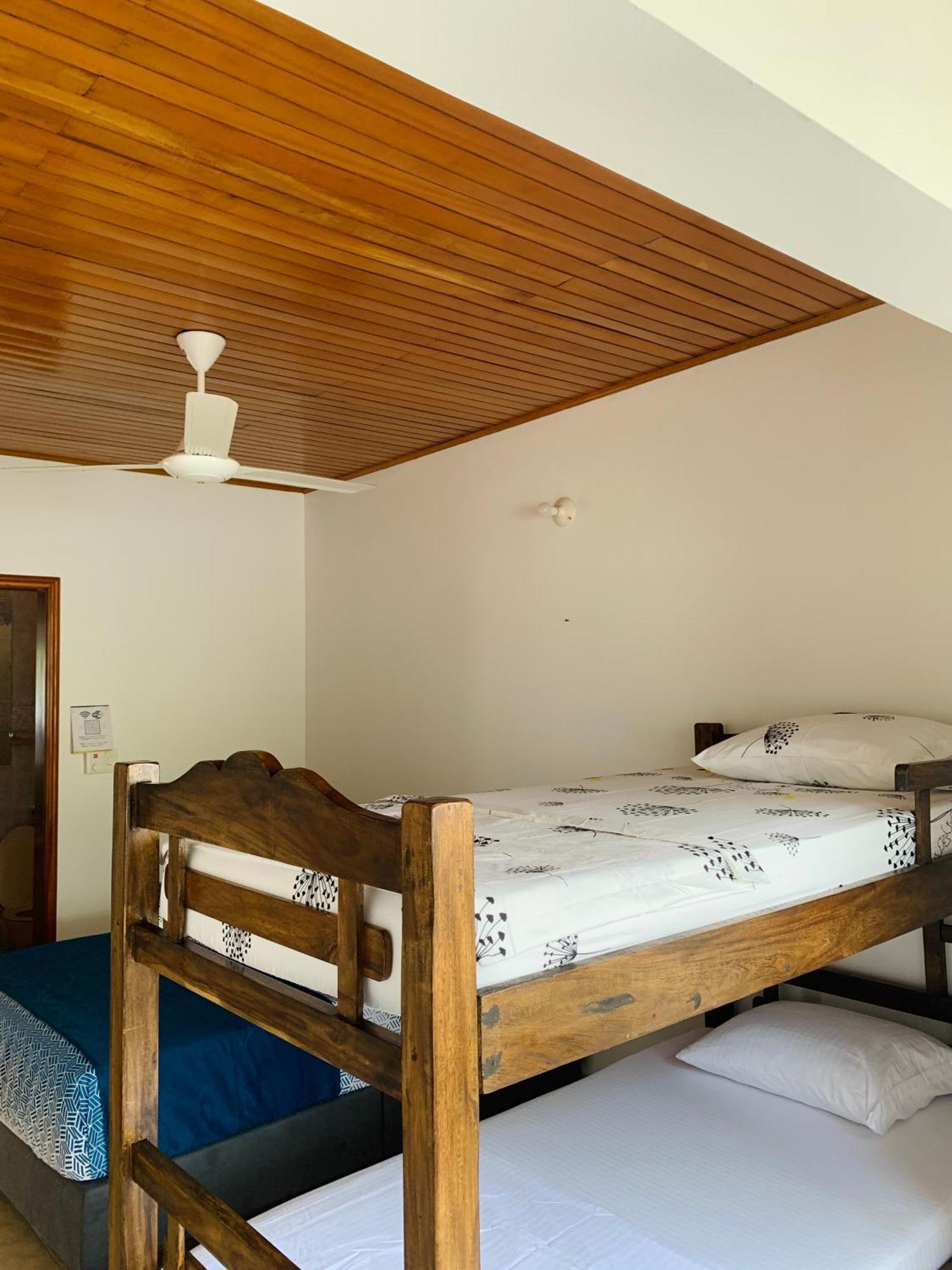 Hostel Cerca Al Centro Historico Картахена Экстерьер фото
