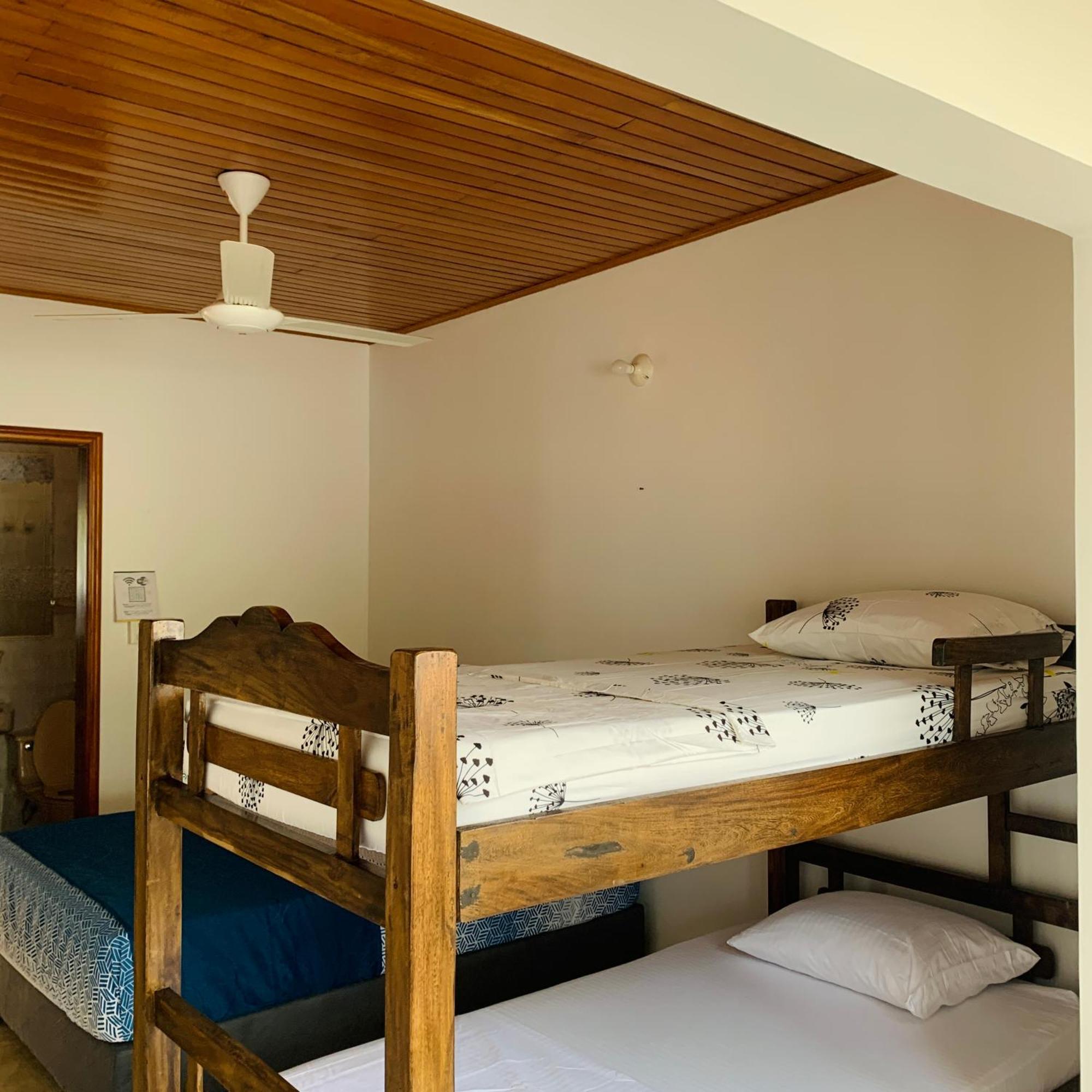 Hostel Cerca Al Centro Historico Картахена Экстерьер фото
